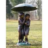 2 enfants avec parapluie b215