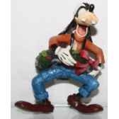 goofy with wreath hanging ornament figurines disney collection a23888