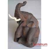 sculpture bois elephant assis sur ses pattes arrieres 20cm artisanat thai tai0715
