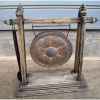 Gong en bronze sur portique en bois de tek artisanat Thaï -tai0815