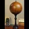 Globe en cuir sur pied bois Objet de Curiosité -DA138